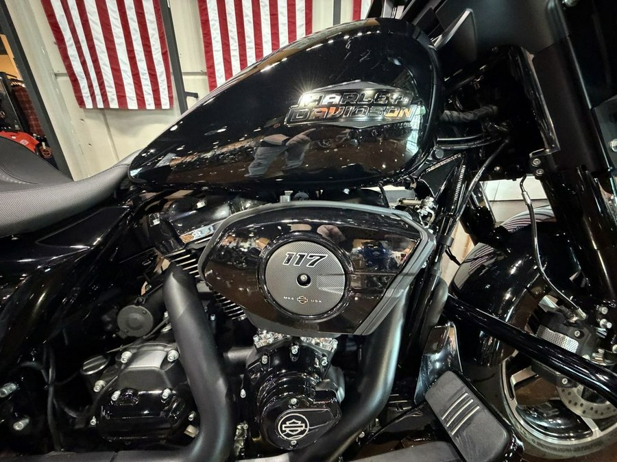 2025 Harley-Davidson Street Glide® Base