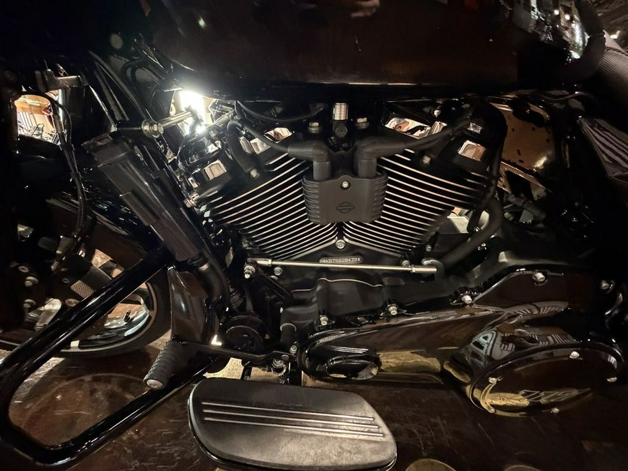 2025 Harley-Davidson Street Glide® Base
