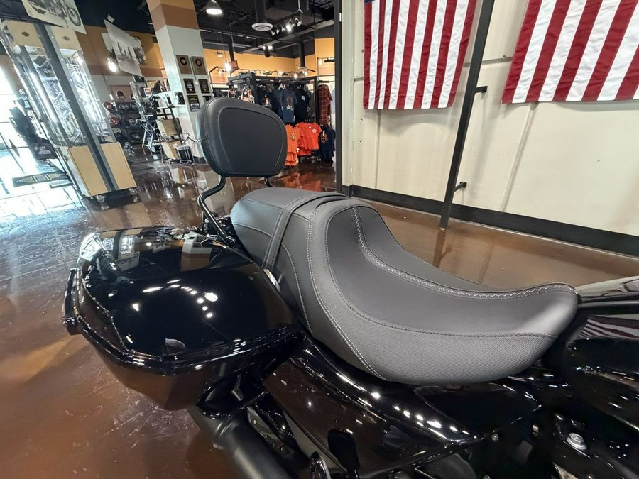 2025 Harley-Davidson Street Glide® Base