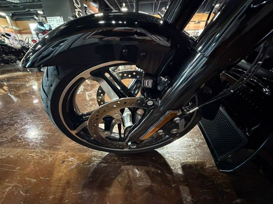 2025 Harley-Davidson Street Glide® Base