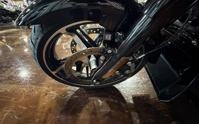 2025 Harley-Davidson Street Glide® Base