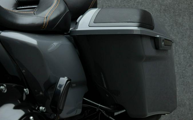 2018 HARLEY DAVIDSON FLHXSE CVO STREET GLIDE W/ABS