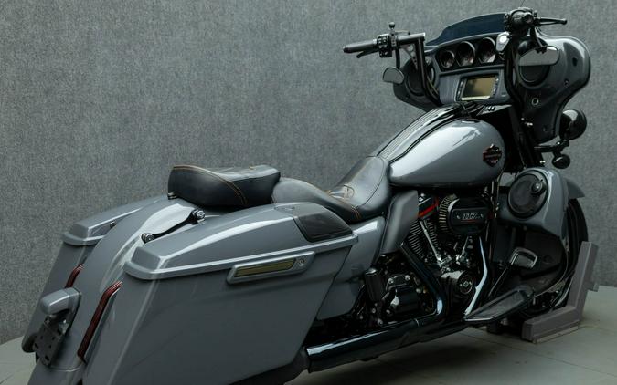 2018 HARLEY DAVIDSON FLHXSE CVO STREET GLIDE W/ABS