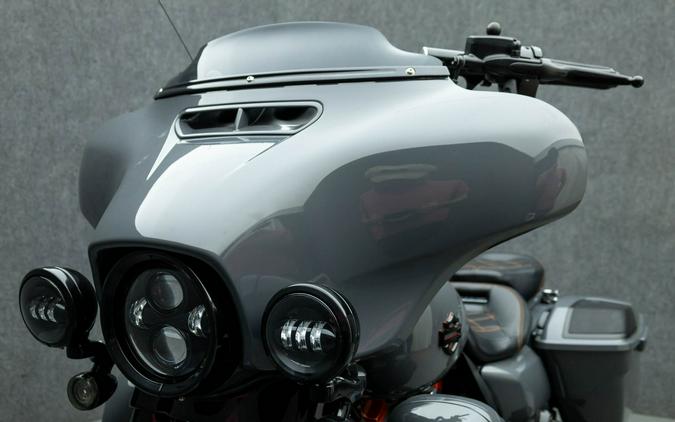 2018 HARLEY DAVIDSON FLHXSE CVO STREET GLIDE W/ABS