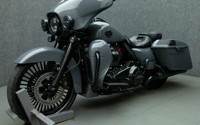 2018 HARLEY DAVIDSON FLHXSE CVO STREET GLIDE W/ABS