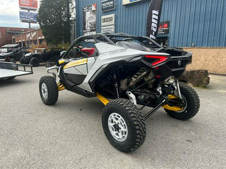 2024 Can-Am Maverick R 999T DCT