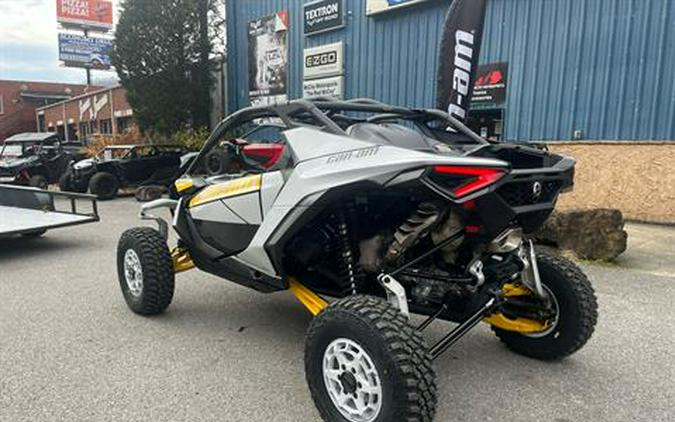 2024 Can-Am Maverick R 999T DCT