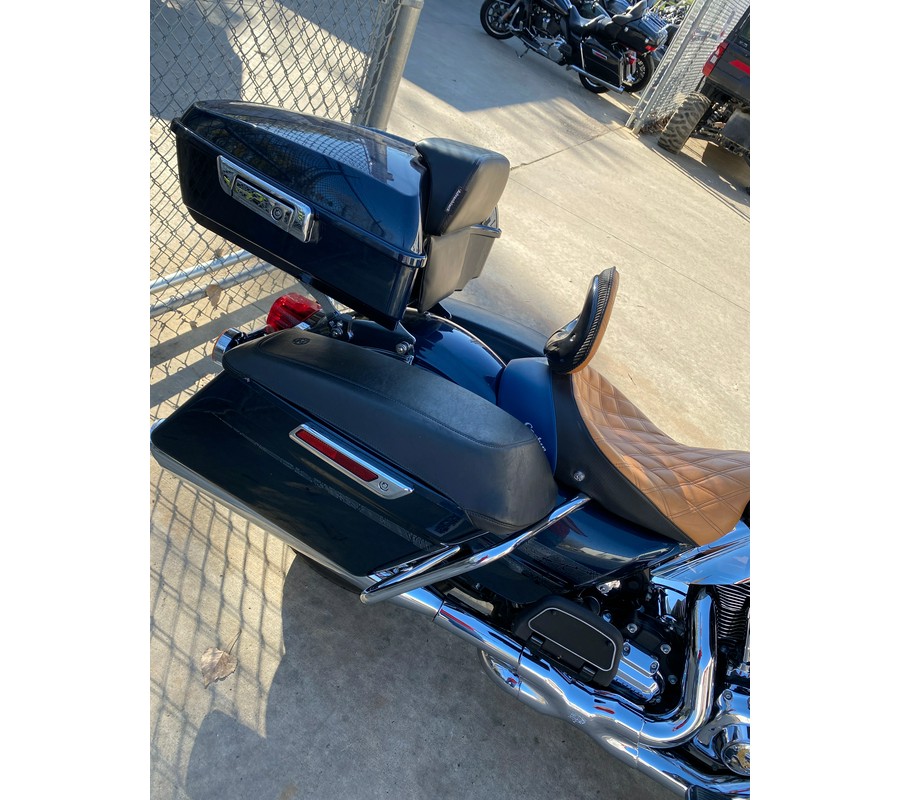 2016 Harley-Davidson® ROAD KING