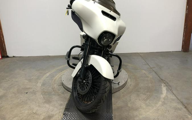 2018 Harley-Davidson® Street Glide Special - FP8136