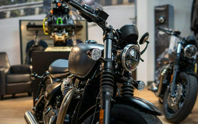 2026 Triumph Bonneville Bobber Satin Mineral Grey/Satin Sapphire Black