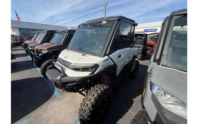 2026 SSV DEF LTD 65 HD11 WH HB 26 - Can-Am