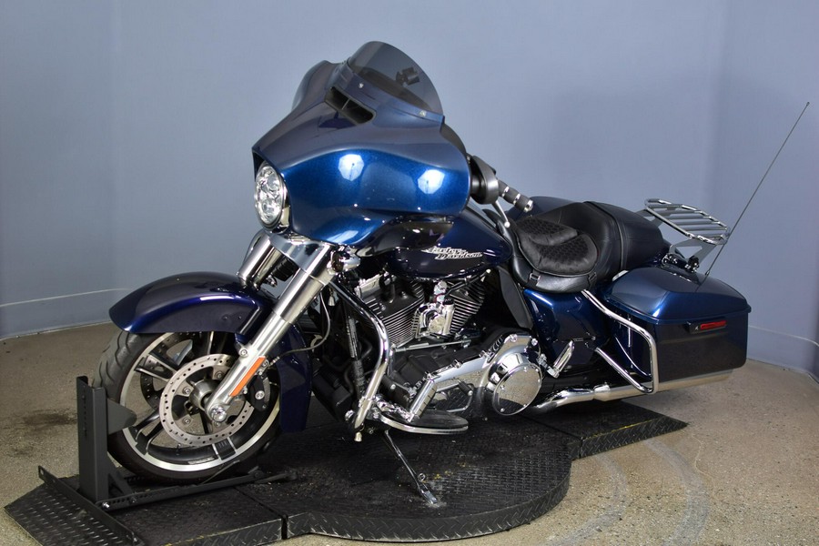 2014 Harley-Davidson Street Glide Big Blue Pearl