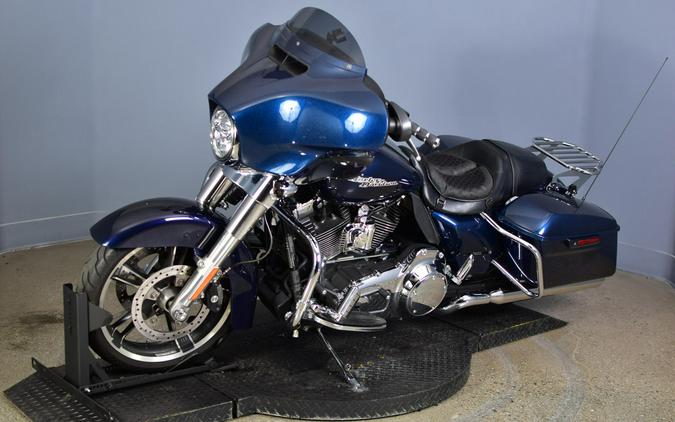 2014 Harley-Davidson Street Glide Big Blue Pearl