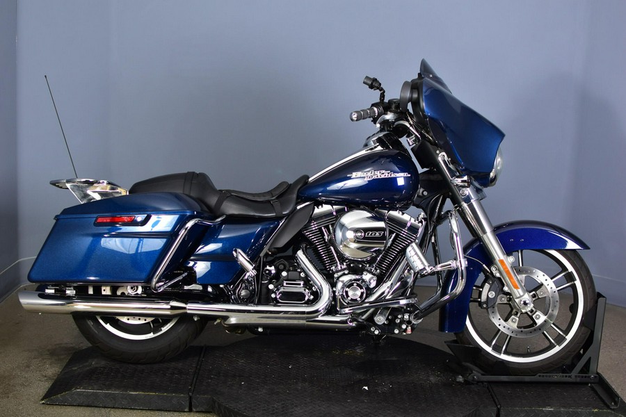 2014 Harley-Davidson Street Glide Big Blue Pearl