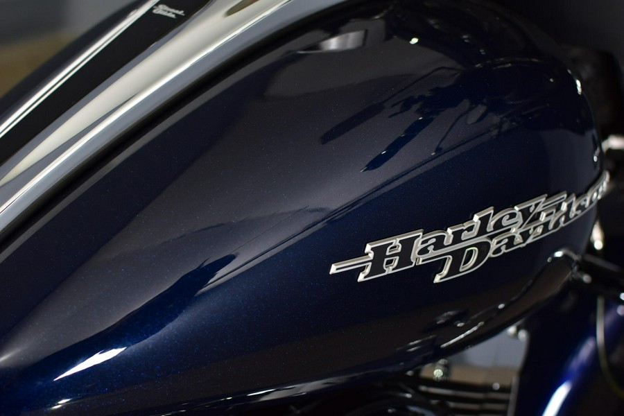 2014 Harley-Davidson Street Glide Big Blue Pearl