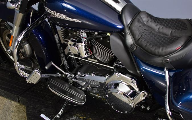 2014 Harley-Davidson Street Glide Big Blue Pearl