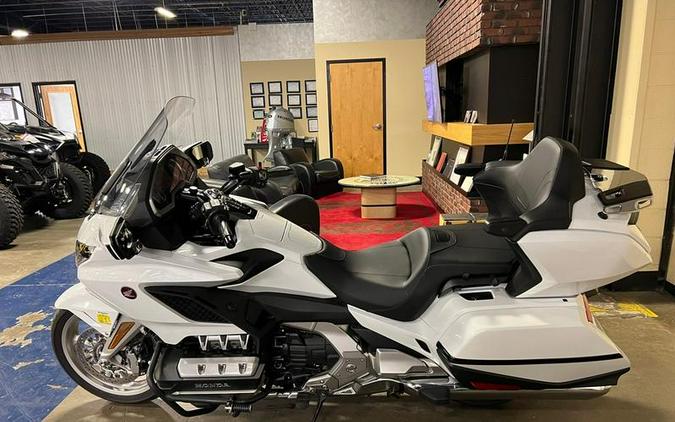 2018 Honda® Gold Wing Tour Automatic DCT Pearl White