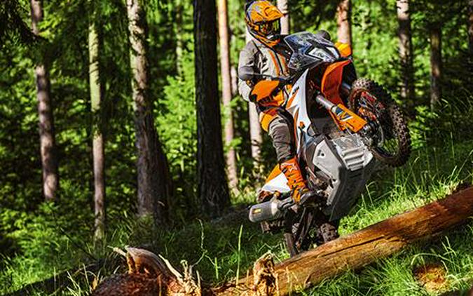 2023 KTM 890 Adventure R