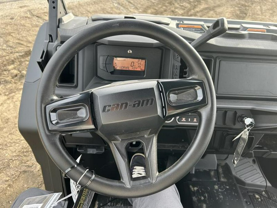 2026 Can-Am® Defender MAX XT HD11