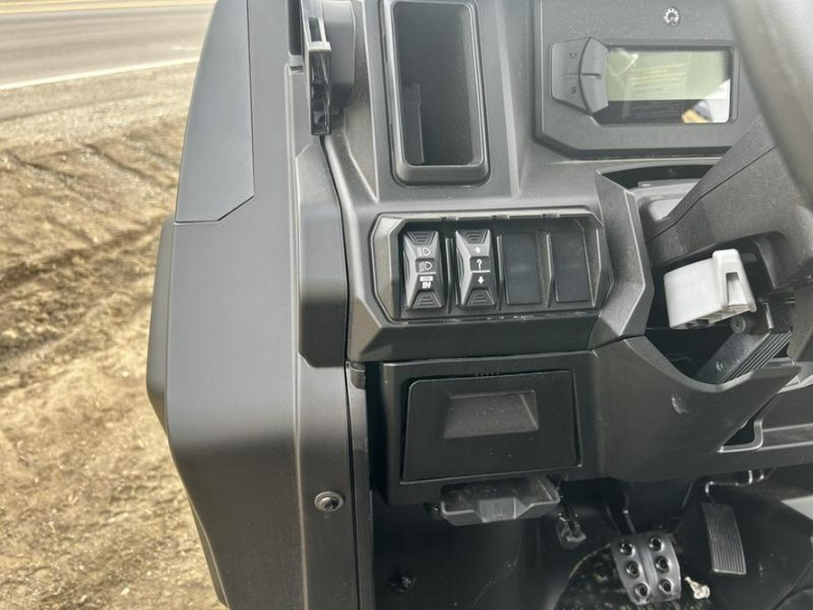 2026 Can-Am® Defender MAX XT HD11