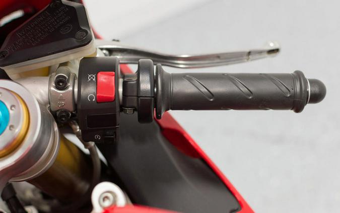 2005 Ducati 749 R
