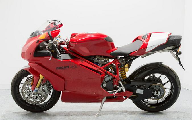 2005 Ducati 749 R