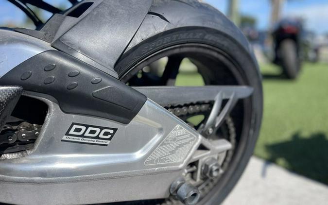 2013 BMW HP4