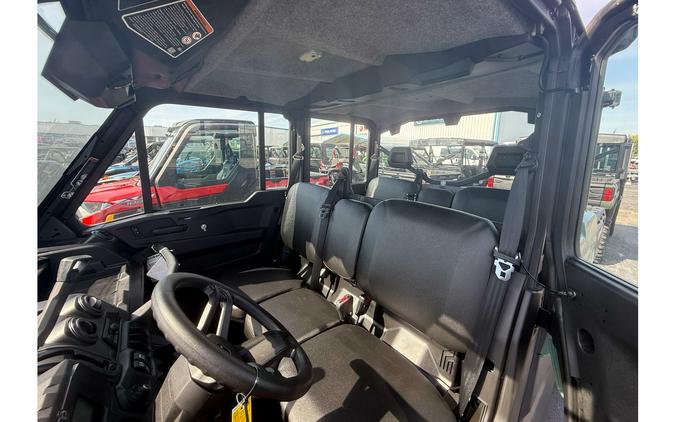 2026 Can-Am SSV DEF MAX DPSCAB 65 HD10 GN 26 DPS_CAB