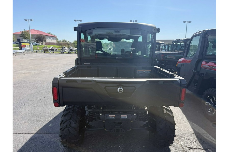 2026 Can-Am SSV DEF MAX DPSCAB 65 HD10 GN 26 DPS_CAB