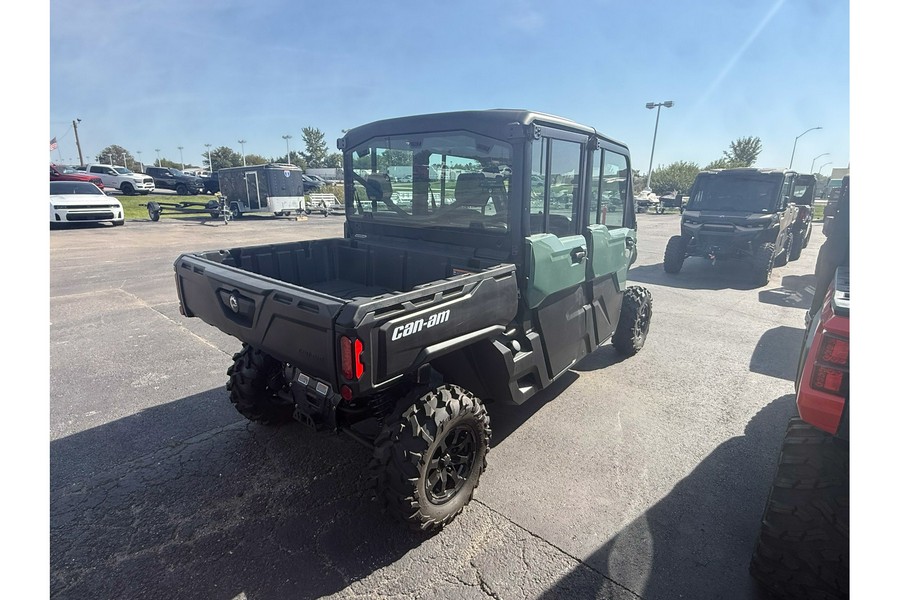 2026 Can-Am SSV DEF MAX DPSCAB 65 HD10 GN 26 DPS_CAB