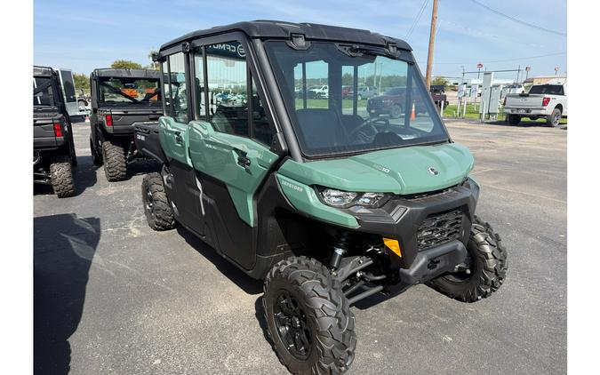 2026 Can-Am SSV DEF MAX DPSCAB 65 HD10 GN 26 DPS_CAB