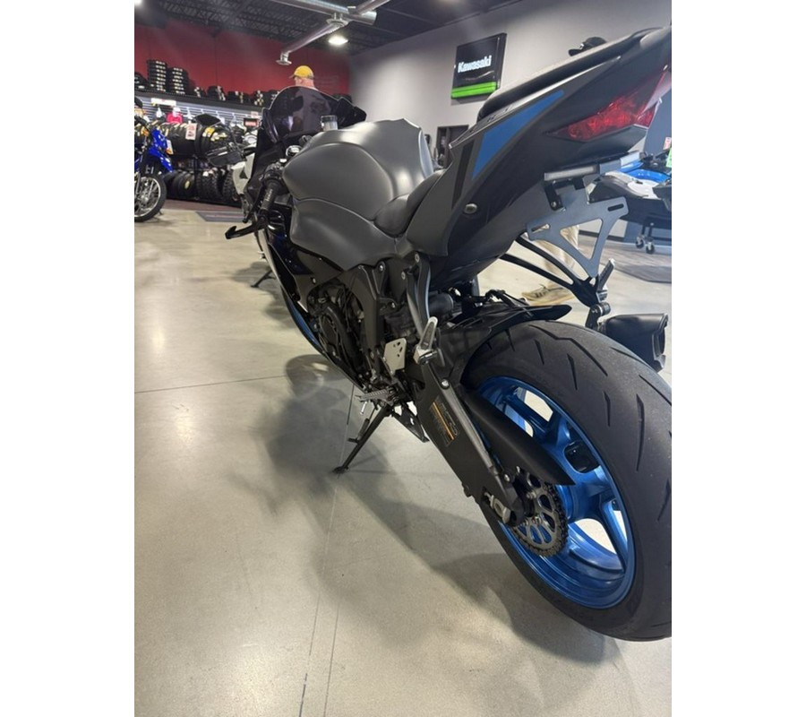 2026 Kawasaki Ninja® ZX™-6R Base