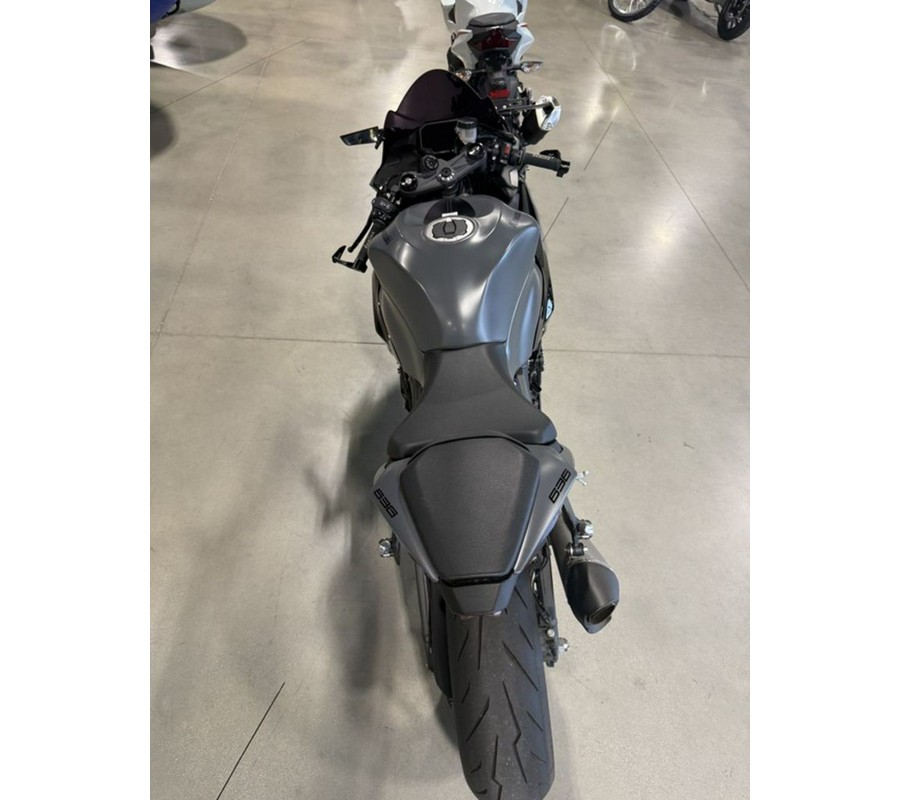 2026 Kawasaki Ninja® ZX™-6R Base