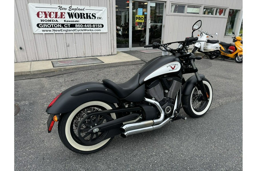 2016 Victory Motorcycles HIGH-BALL