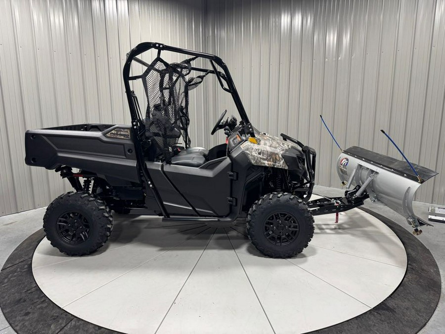 2026 Honda Pioneer 700 Forest WITH SNOW PLOW