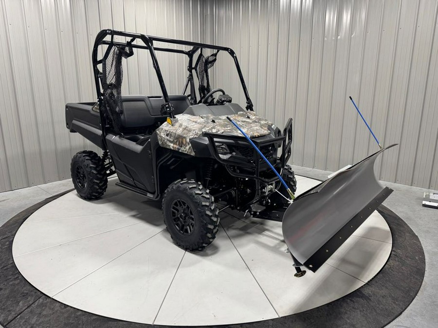 2026 Honda Pioneer 700 Forest WITH SNOW PLOW