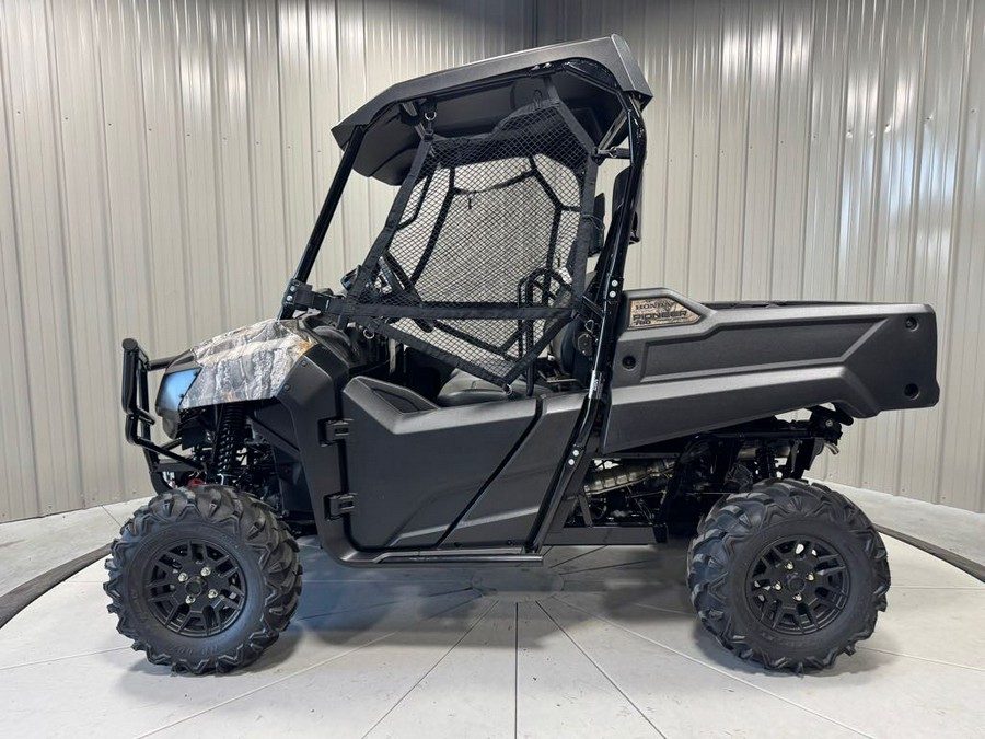 2026 Honda Pioneer 700 Forest WITH SNOW PLOW