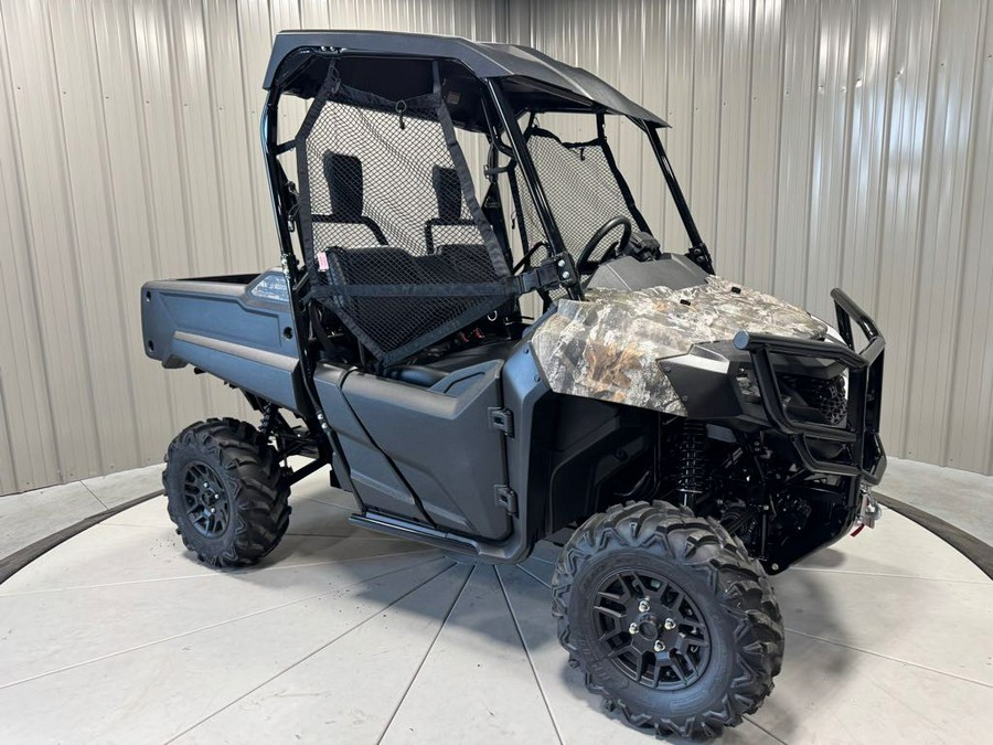 2026 Honda Pioneer 700 Forest WITH SNOW PLOW