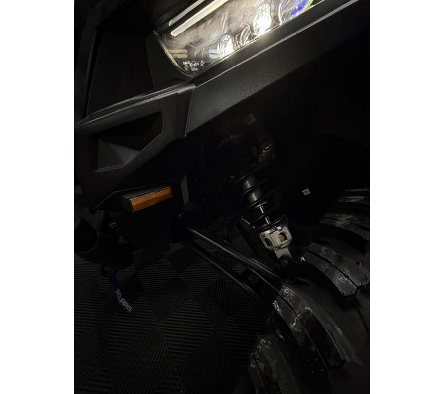 2026 Polaris® GENERAL XP 1000 ULTIMATE SUPER GRAPHITE Ultimate