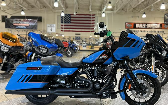 FLTRXS 2018 Road Glide Special