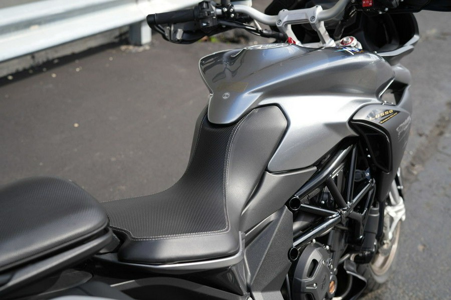 2022 MV Agusta Turismo Veloce Lusso SCS