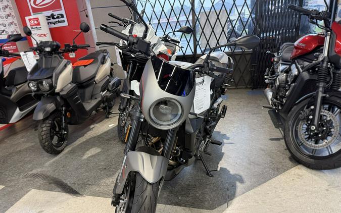 2023 Moto Morini® Seiemmezzo STR