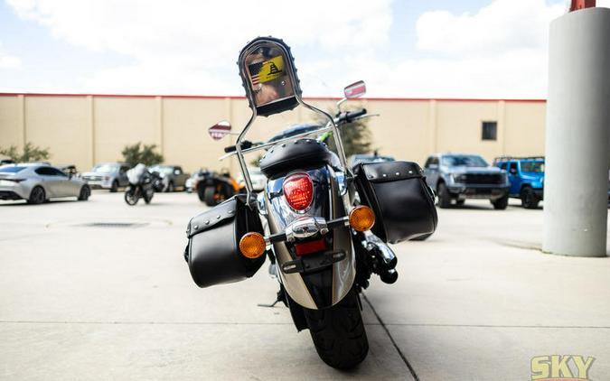 2011 Kawasaki Vulcan® 900 Classic LT