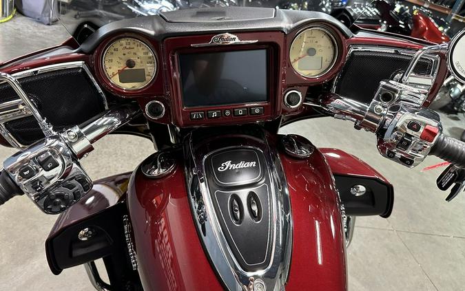 2017 Indian Motorcycle® Roadmaster® Burgundy Metallic