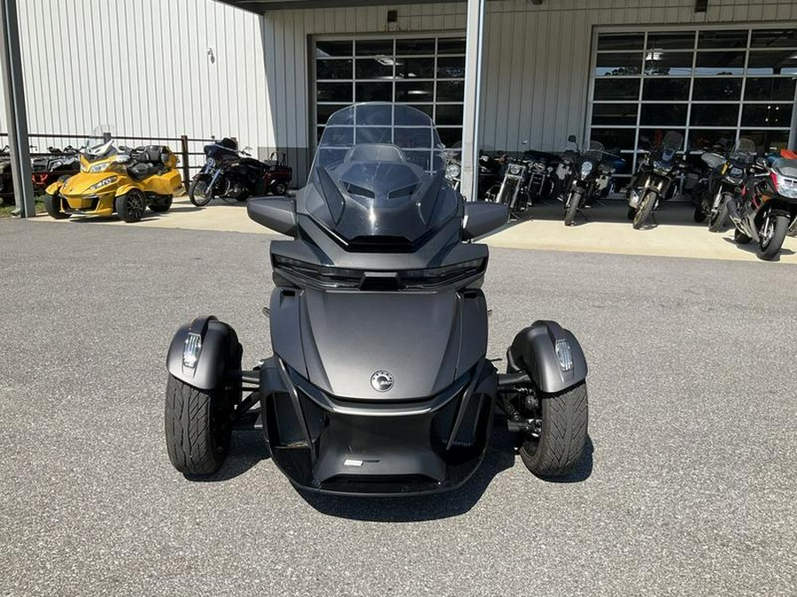 2023 Can-Am® Spyder RT Limited Dark Wheels