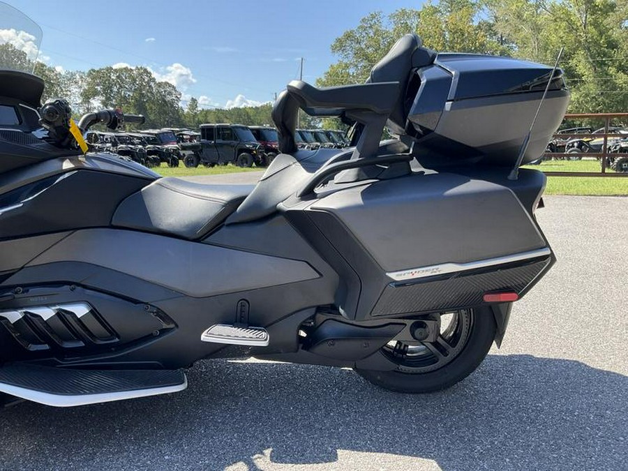 2023 Can-Am® Spyder RT Limited Dark Wheels