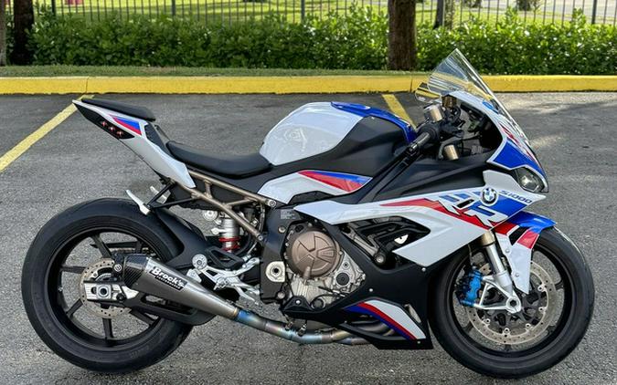 2022 BMW S 1000 RR Light White / Racing Blue / Racing Red