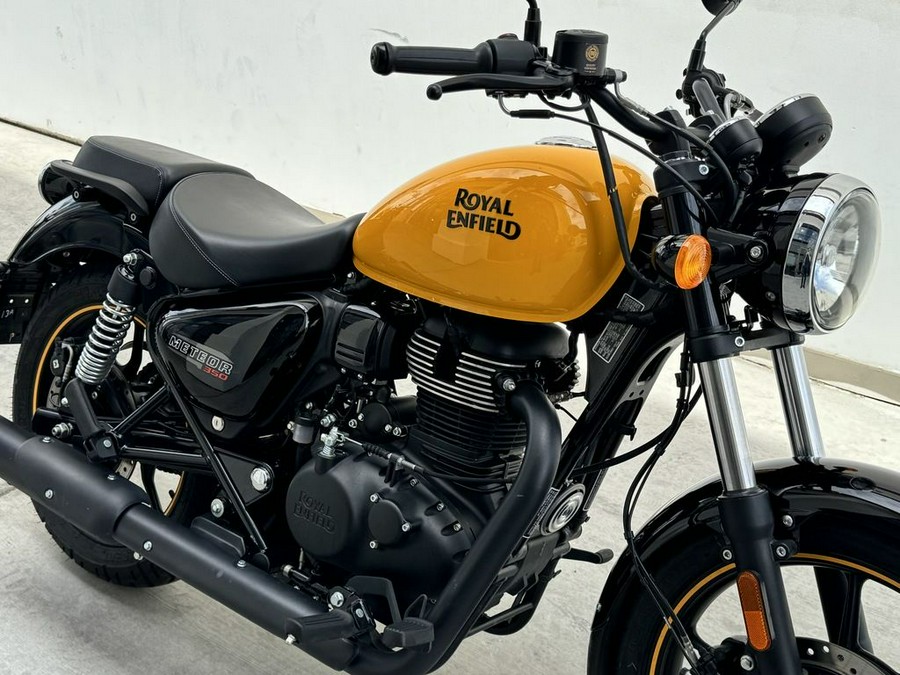 2021 Royal Enfield Meteor 350 Fireball Yellow