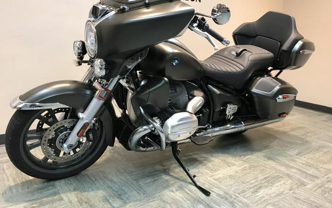 2022 BMW R 18 Transcontinental Manhattan Metallic Matte