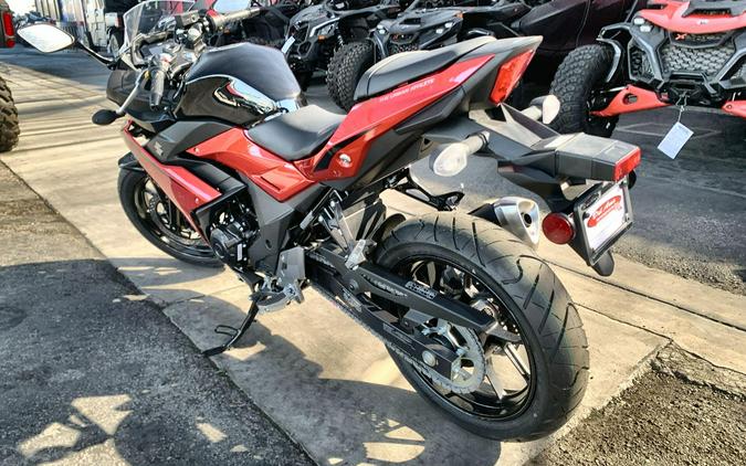 2025 Suzuki GSX250R ABS